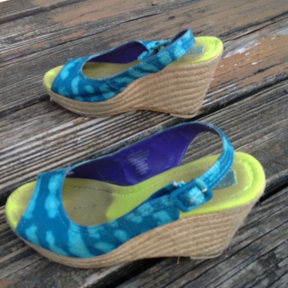 Calypso Target Wedge Sling Back Peep Toe Heels 7.5 Womens Sandals Shoes - Picture 7 of 8